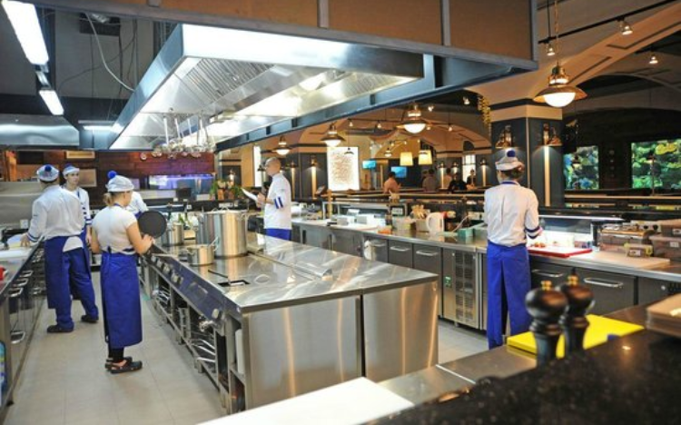 People Tomorrow  — вакансия в Помощник на кухню ресторана (Германия): фото 3