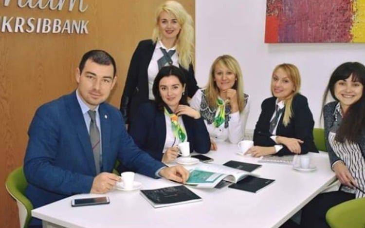 UKRSIBBANK BNP Paribas Group  — вакансия в Старший персональний консультант фінансовий з ІБ (м. Поштова площа): фото 11